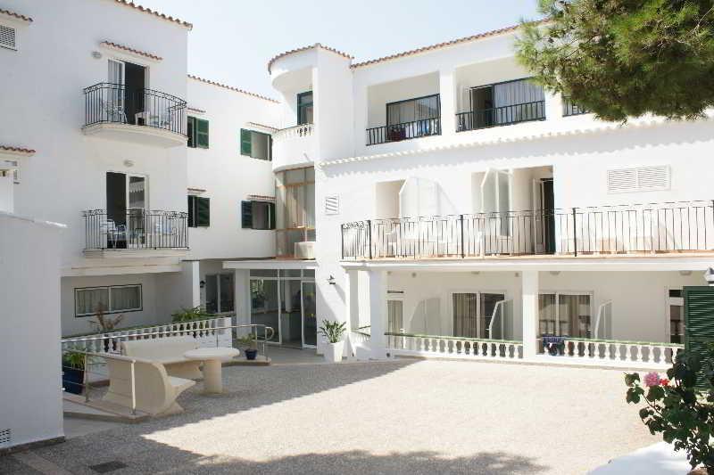 Hostal Xuroy Cala Alcaufar Екстер'єр фото